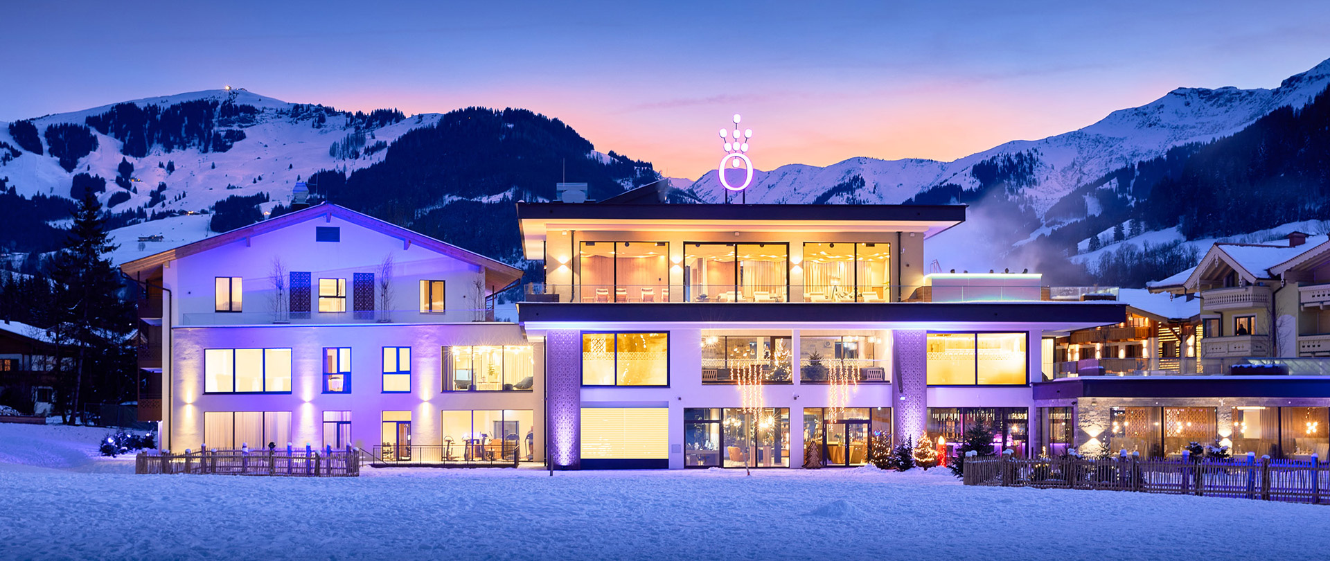 die HOCHKÖNIGIN Skiurlaub Familienhotel Maria Alm Hochkönig